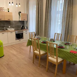 Gesamte Fuer 6 Personen Appartement