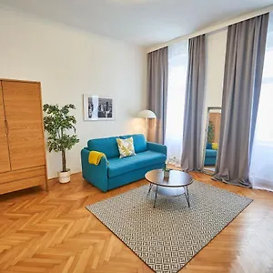 Renovated & Cozy - Close To Museumsquartier Appartamento