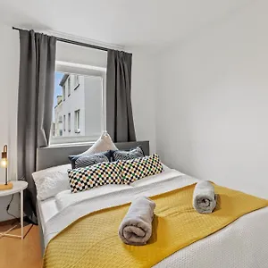  Апартаменты Perfect Location, 2 Min To Main Station