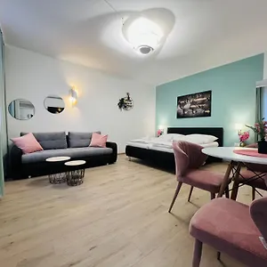 Wf-apartment Westbahnhof Διαμέρισμα