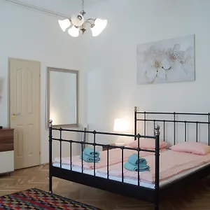  Apartman Friendly In The Center Magyarország